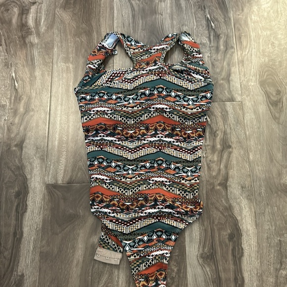 Multicolored halter bodysuit - Picture 2 of 2